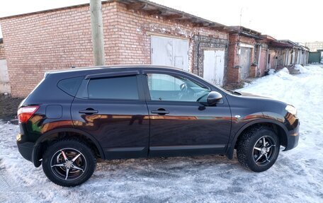 Nissan Qashqai, 2010 год, 850 000 рублей, 3 фотография