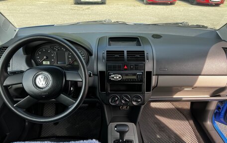 Volkswagen Polo IV рестайлинг, 2002 год, 289 000 рублей, 8 фотография