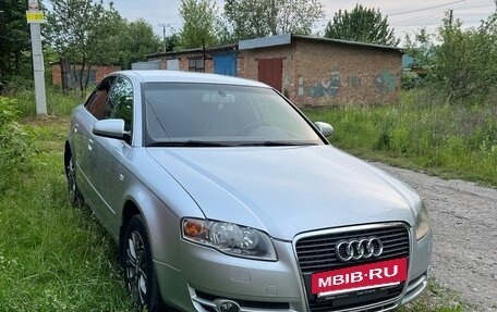 Audi A4, 2004 год, 490 000 рублей, 2 фотография