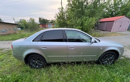 Audi A4, 2004 год, 490 000 рублей, 3 фотография