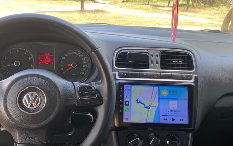Volkswagen Polo VI (EU Market), 2011 год, 745 000 рублей, 9 фотография