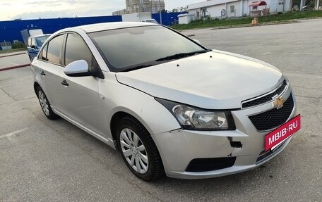 Chevrolet Cruze II, 2010 год, 383 000 рублей, 4 фотография