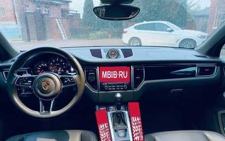 Porsche Macan I рестайлинг, 2017 год, 3 700 000 рублей, 12 фотография