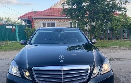 Mercedes-Benz E-Класс, 2011 год, 1 420 000 рублей, 3 фотография