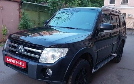 Mitsubishi Pajero IV, 2008 год, 1 290 000 рублей, 2 фотография