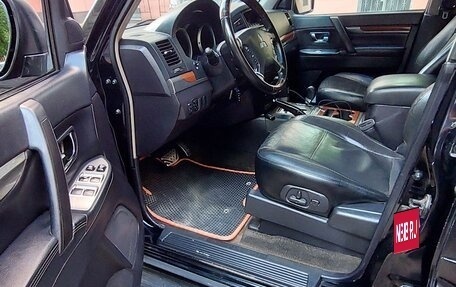 Mitsubishi Pajero IV, 2008 год, 1 290 000 рублей, 32 фотография