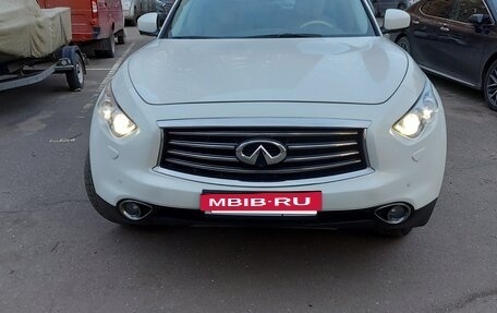 Infiniti FX II, 2012 год, 2 520 000 рублей, 3 фотография