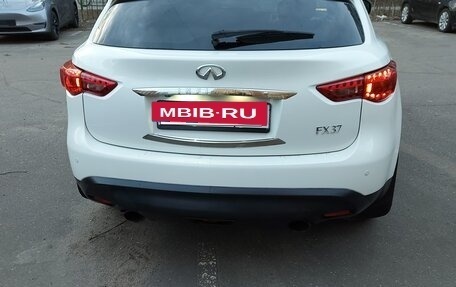 Infiniti FX II, 2012 год, 2 520 000 рублей, 9 фотография