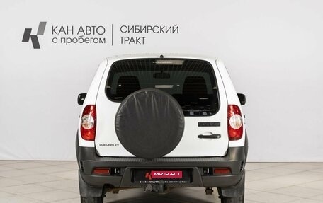 Chevrolet Niva I рестайлинг, 2018 год, 742 000 рублей, 11 фотография