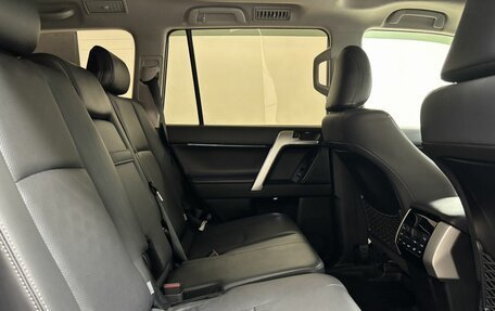 Toyota Land Cruiser Prado 150 рестайлинг 2, 2021 год, 6 899 000 рублей, 13 фотография