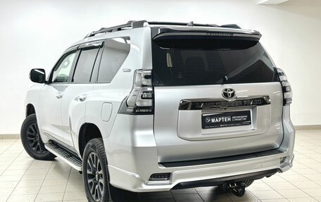 Toyota Land Cruiser Prado 150 рестайлинг 2, 2021 год, 6 899 000 рублей, 6 фотография