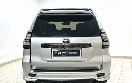 Toyota Land Cruiser Prado 150 рестайлинг 2, 2021 год, 6 899 000 рублей, 5 фотография