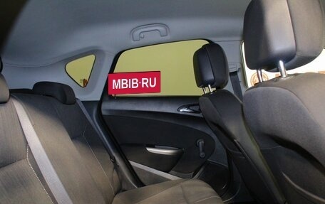 Opel Astra J, 2011 год, 635 000 рублей, 11 фотография