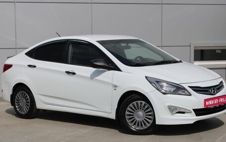 Hyundai Solaris II рестайлинг, 2015 год, 990 000 рублей, 3 фотография