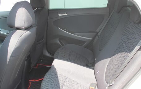 Hyundai Solaris II рестайлинг, 2015 год, 990 000 рублей, 20 фотография