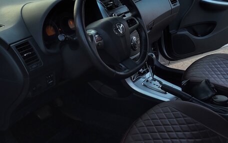 Toyota Corolla, 2011 год, 1 300 000 рублей, 4 фотография