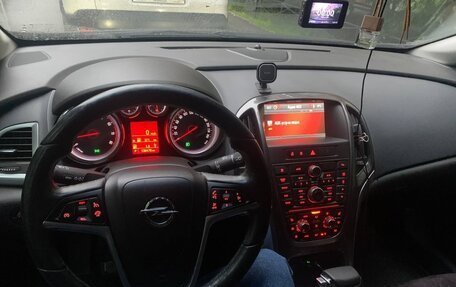 Opel Astra J, 2013 год, 940 000 рублей, 9 фотография