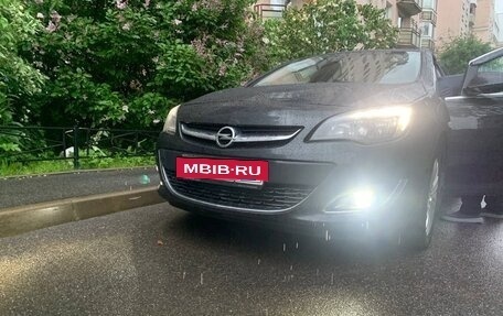 Opel Astra J, 2013 год, 940 000 рублей, 6 фотография