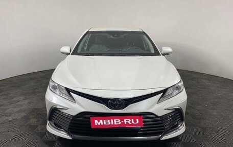 Toyota Camry, 2022 год, 3 590 000 рублей, 2 фотография