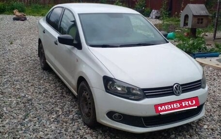 Volkswagen Polo VI (EU Market), 2015 год, 983 000 рублей, 2 фотография