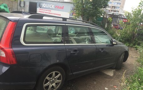 Volvo V70 III рестайлинг, 2009 год, 610 000 рублей, 5 фотография