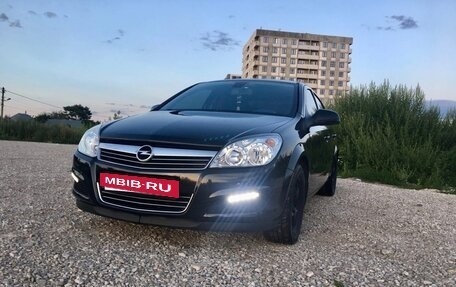 Opel Astra H, 2010 год, 820 000 рублей, 3 фотография