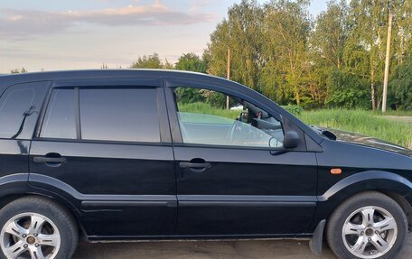 Ford Fusion I, 2004 год, 395 000 рублей, 3 фотография