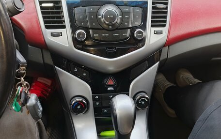 Chevrolet Cruze II, 2010 год, 700 000 рублей, 1 фотография