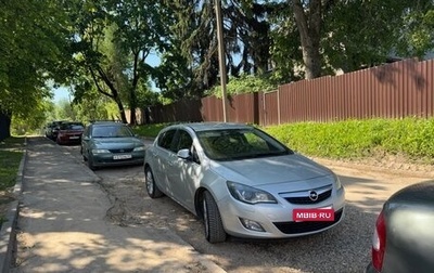 Opel Astra J, 2010 год, 680 000 рублей, 1 фотография