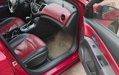 Chevrolet Cruze II, 2010 год, 700 000 рублей, 9 фотография