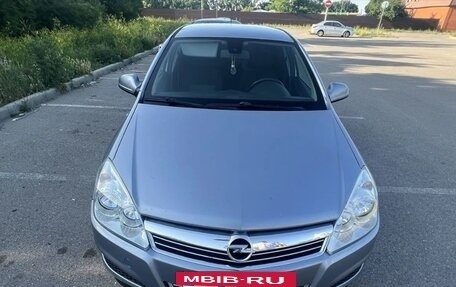 Opel Astra H, 2009 год, 650 000 рублей, 2 фотография