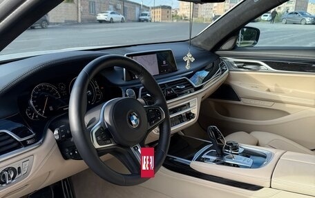 BMW 7 серия, 2018 год, 5 000 000 рублей, 8 фотография