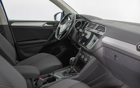 Volkswagen Tiguan II, 2020 год, 2 130 000 рублей, 9 фотография