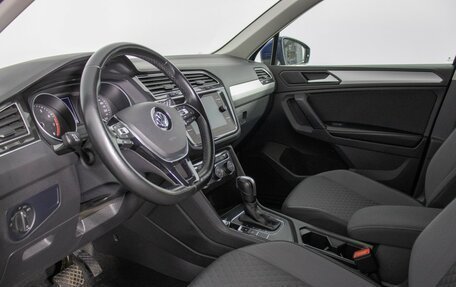 Volkswagen Tiguan II, 2020 год, 2 130 000 рублей, 10 фотография
