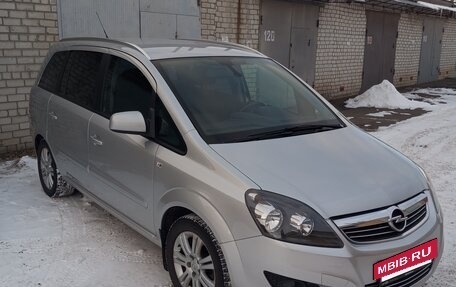 Opel Zafira B, 2012 год, 1 080 000 рублей, 3 фотография