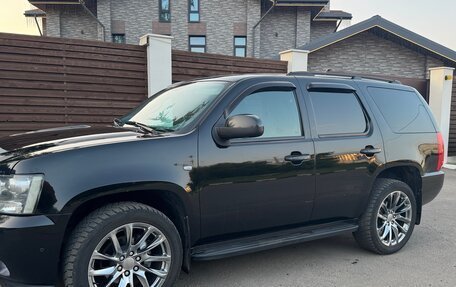 Chevrolet Tahoe III, 2012 год, 2 400 000 рублей, 2 фотография