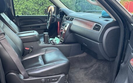 Chevrolet Tahoe III, 2012 год, 2 400 000 рублей, 10 фотография