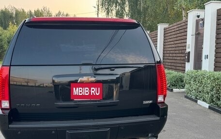 Chevrolet Tahoe III, 2012 год, 2 400 000 рублей, 4 фотография