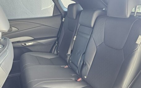 Lexus RX IV рестайлинг, 2023 год, 6 410 000 рублей, 13 фотография