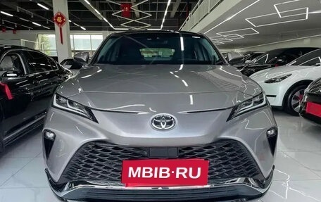 Toyota Venza, 2022 год, 3 100 000 рублей, 2 фотография