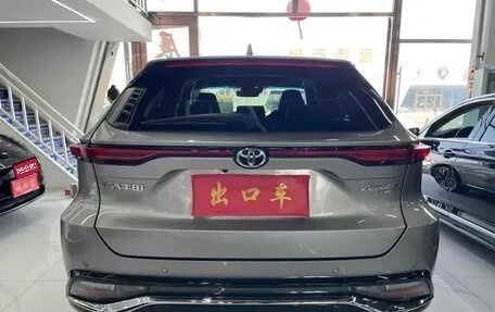 Toyota Venza, 2022 год, 3 100 000 рублей, 4 фотография
