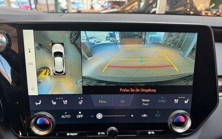 Lexus RX IV рестайлинг, 2024 год, 7 160 000 рублей, 9 фотография
