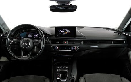 Audi A4, 2017 год, 1 999 000 рублей, 14 фотография
