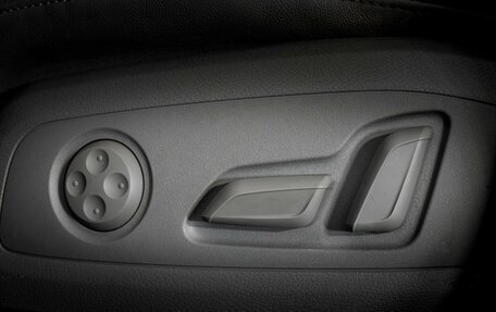 Audi A4, 2017 год, 1 999 000 рублей, 25 фотография