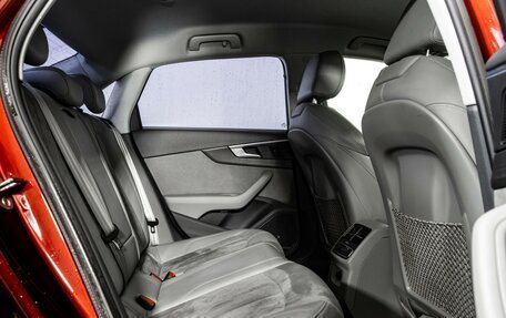 Audi A4, 2017 год, 1 999 000 рублей, 28 фотография