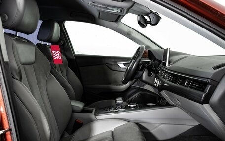Audi A4, 2017 год, 1 999 000 рублей, 27 фотография