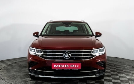 Volkswagen Tiguan II, 2020 год, 3 349 000 рублей, 2 фотография