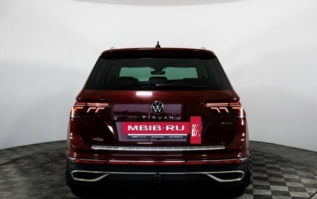 Volkswagen Tiguan II, 2020 год, 3 349 000 рублей, 6 фотография