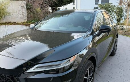Lexus RX IV рестайлинг, 2023 год, 6 880 000 рублей, 2 фотография