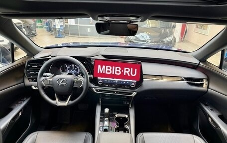 Lexus RX IV рестайлинг, 2024 год, 7 190 000 рублей, 12 фотография